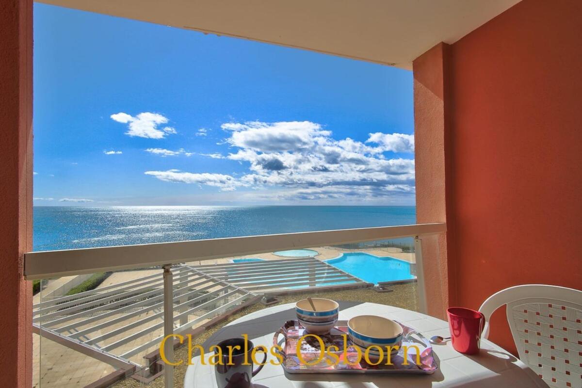 Au Cayenne, Terrasse Et Vue Mer Sete Exterior photo