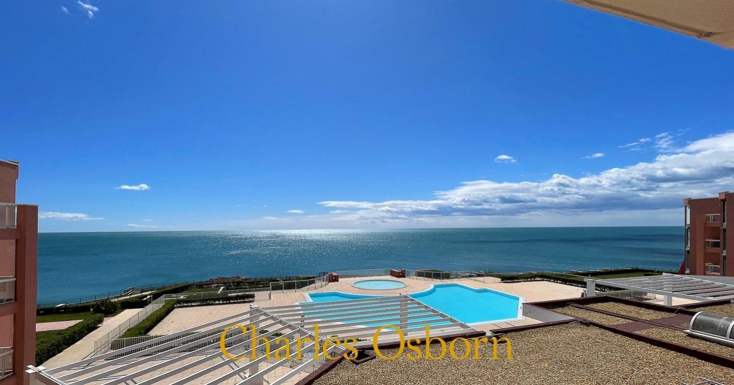 Au Cayenne, Terrasse Et Vue Mer Sete Exterior photo